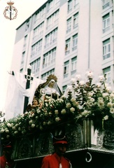 EL TRONO DE LA VIRGEN POR LA CALLE DR. VAZQUEZ CABRERA