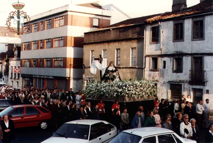 EL TRONO POR LA CALLE FERNANDO VI