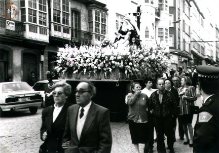 TRONO DE LA VIRGEN POR LA PLAZA DEL CALLAO